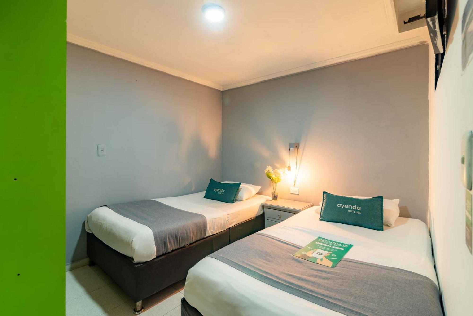 Hotel Elegant Suite — Photos 3